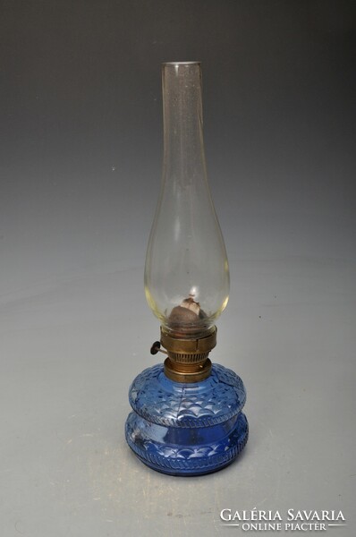 Nagyon ritka petróleum lámpa kék üveg tartályos - Dekorációnak. 36 cm.