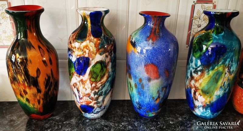 Gyűjteményből kínálom megvételre: Különleges Muránói üveg vázák