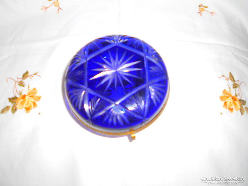 Bonbonier polished on both sides with an antique copper rim, box with a 10.5 cm star of David