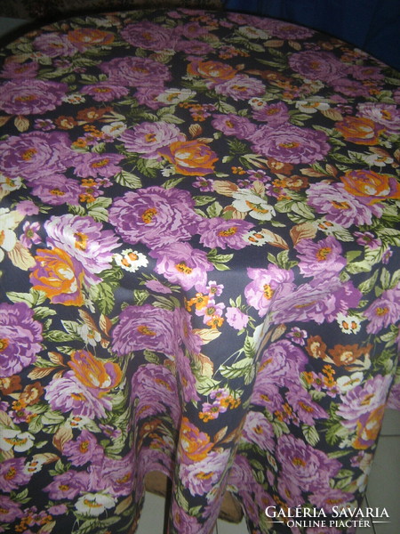 Beautiful vintage picturesque rose tablecloth