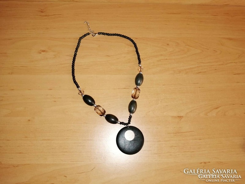 Black wood and plastic necklace 52 cm