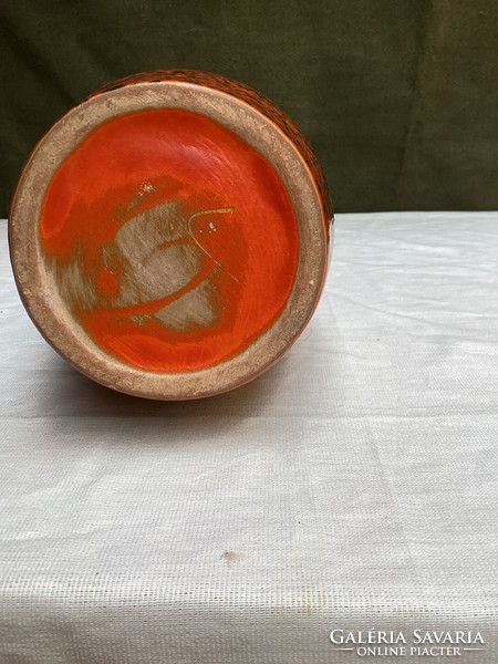 Retro ceramic pond head vase 25 cm.
