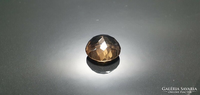 Smoky quartz 18.65 Carats. Round grinding. With certification.