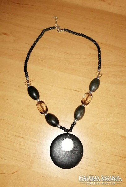 Black wood and plastic necklace 52 cm