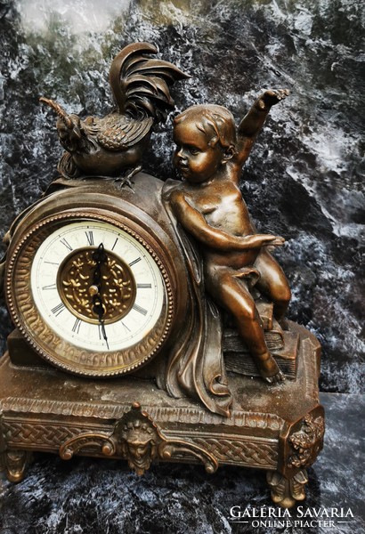 Table bronze clock
