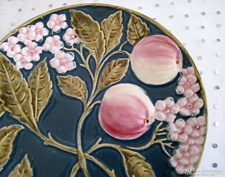 Old peach floral majolica plate 17.5cm