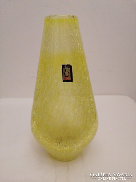 Glass vase with Karcag veil
