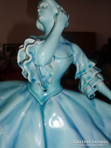 Zsolnay basic glazed déryné (ballerina), 45cm