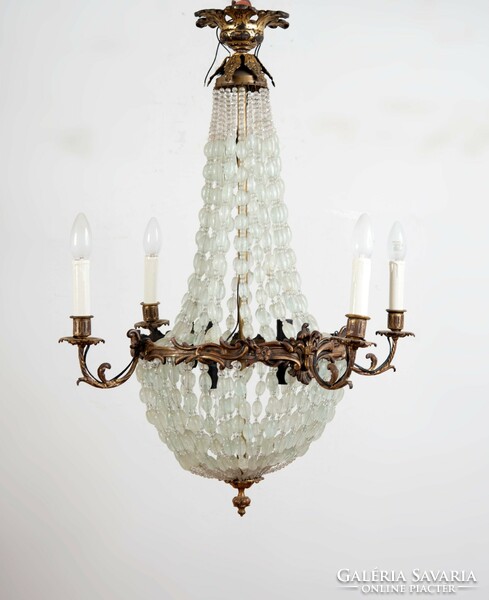 Ampoule-shaped chandelier strung with Murano glass beads