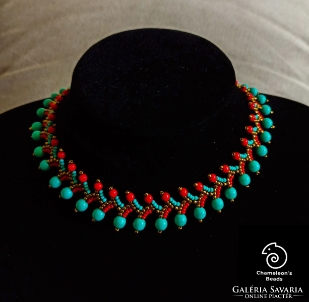 "Zahra Elegance Beading Necklace" egyiptomi színvilágú elegáns gyöngyfűzött nyakék