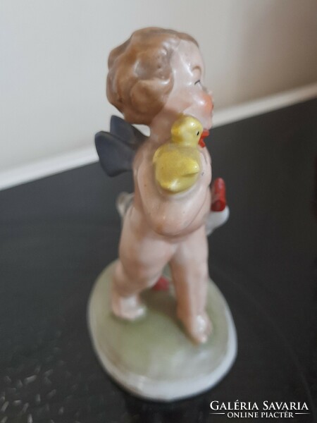 Bájos régi porcelán figura, kisfiú libával