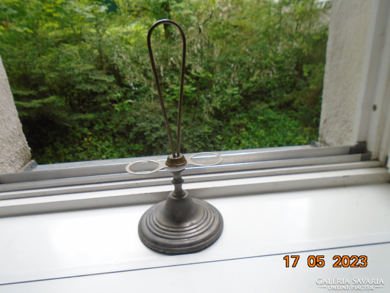 Antique spice rack with pewter base and porcelain ring, in mint condition