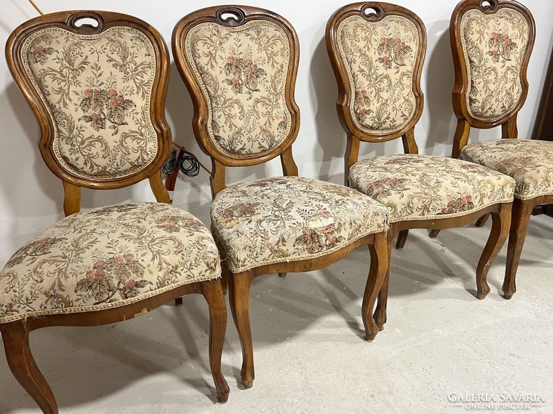 4 neo-baroque chairs