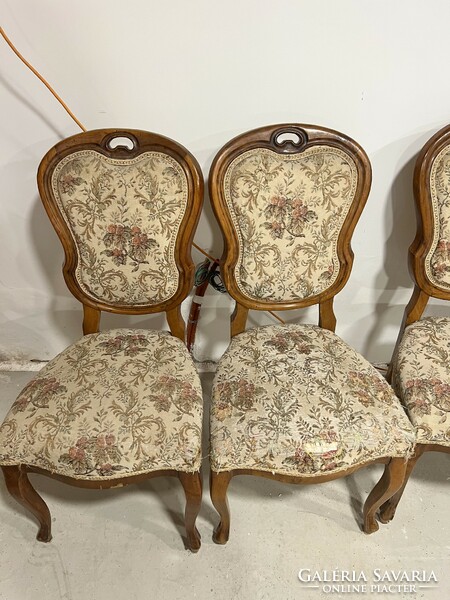 4 neo-baroque chairs