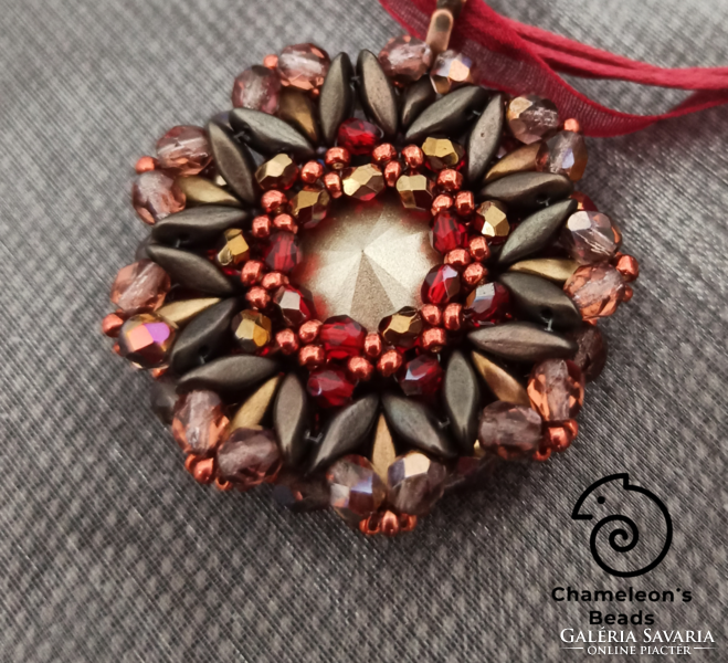 "Aster2 Beading Pendant" Swarovski kristályos barna-bordó színvilágú gyöngyfűzött medál nyaklánccal