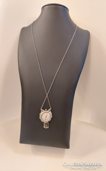 Ezüst zománcozott medál óra ezüst nyaklánccal, cirkonia kövekkel frissen szervizelve új szerkezettel