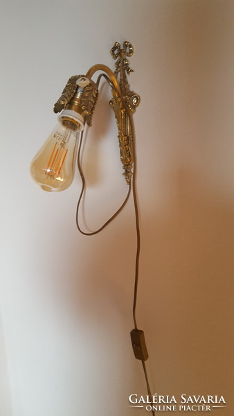 Completely renovated bow copper acanthus petal wall lamp made of copper!