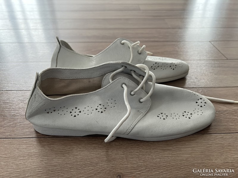 Picnic 43-as fehér nyári férfi cipő bőrcipő