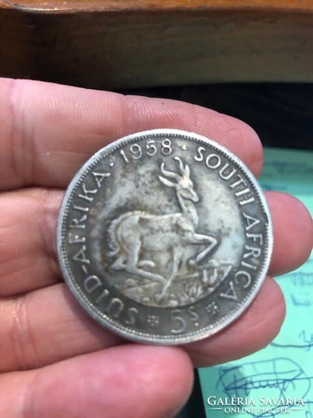 Dél-afrikai ezüst 5 Schilinges pénzérme 1958-ból.
