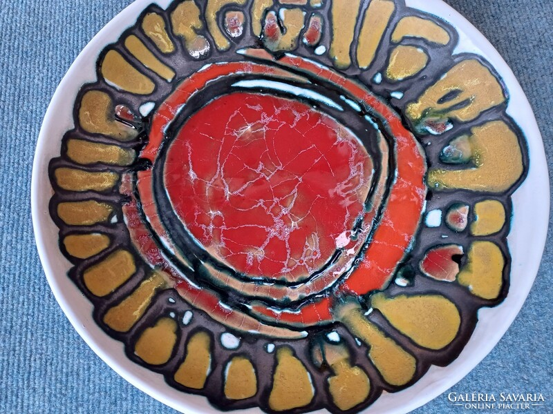 Krajtsovits Margit nagyméretü falitányér 32cm.