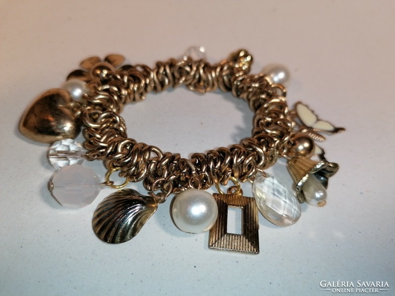 Bracelet with charms (988)