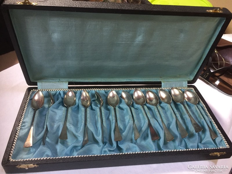 12 személyes ezüst kiskanál készlet eredeti dobozában, angol fazonú - M35