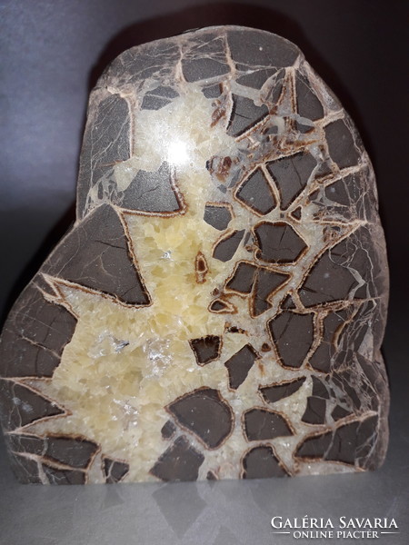Kalcitos septaria ásvány kő 1265 gramm