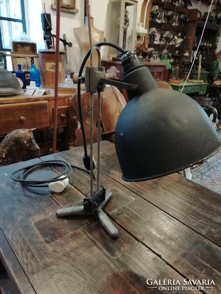 Desk lamp, from the 1930s and 40s, original piece, cleaned and rewired, bauhaus style.