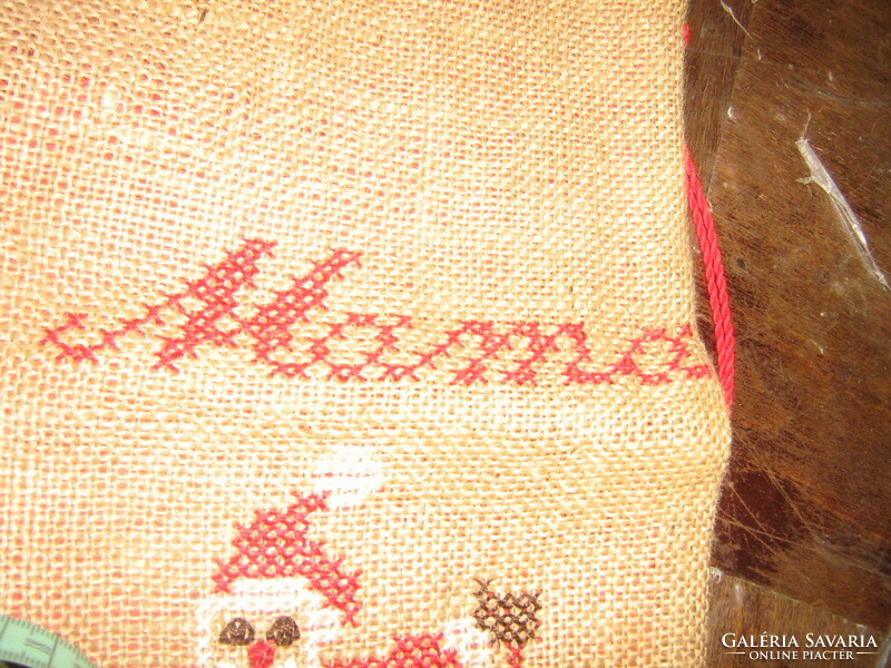 Gyönyörű antik szőttes kézzel keresztszemekkel hímzett pirossal bélelt Mikulás zsák