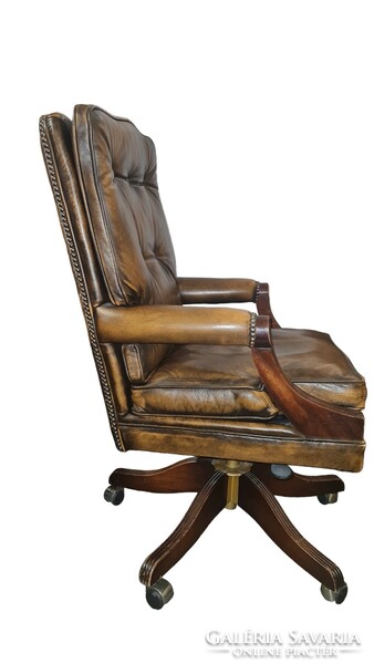 A693 chesterfield boss leather swivel chair, desk chair