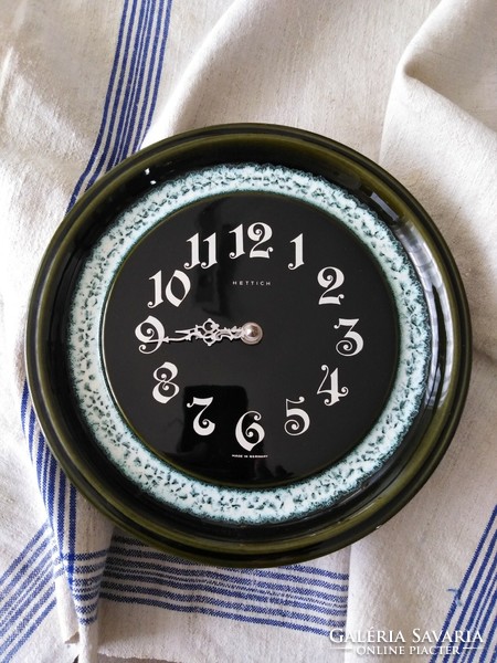 Ceramic wall clock, battery operated - Hettich