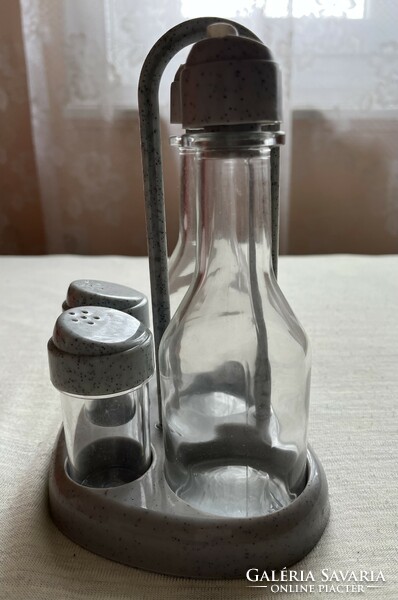 New table spice holder, oil pourer, dispenser