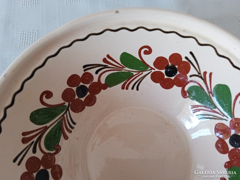 Ceramic decorative plate from Hódmezővásárhely