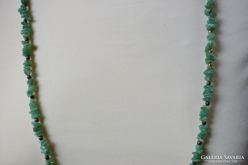 Régi nyaklánc  zöld fluorit gyöngyökkel ékszer  85cm