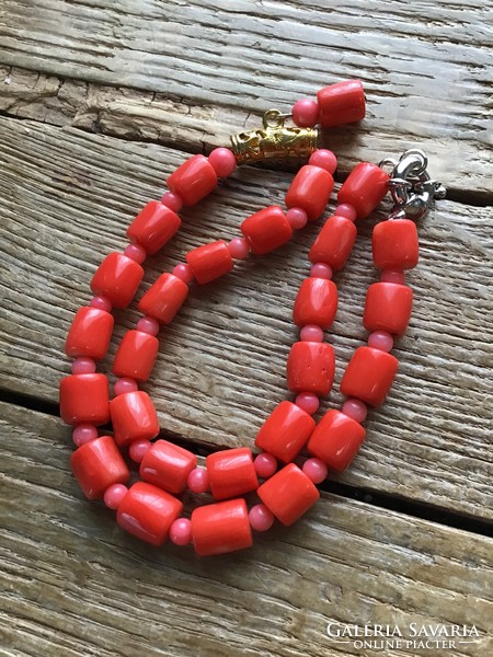 Painted coral necklace