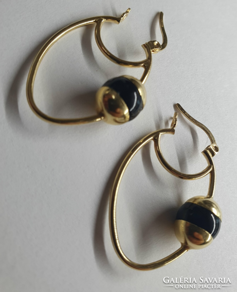 Onyx stone earrings (v)