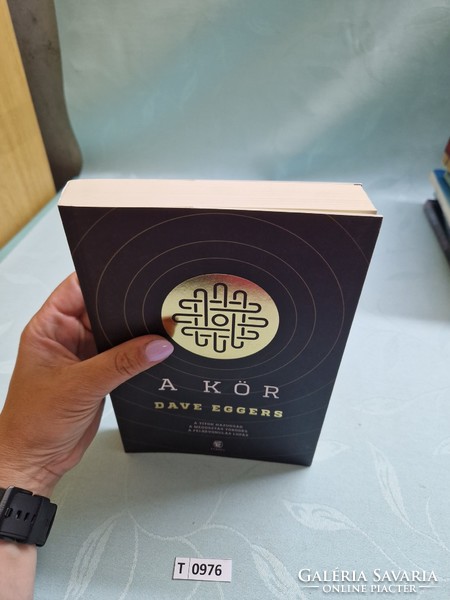 T0976 dave eggers the circle
