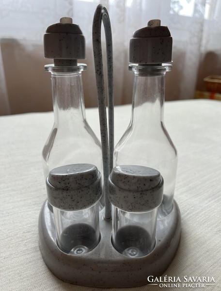 New table spice holder, oil pourer, dispenser