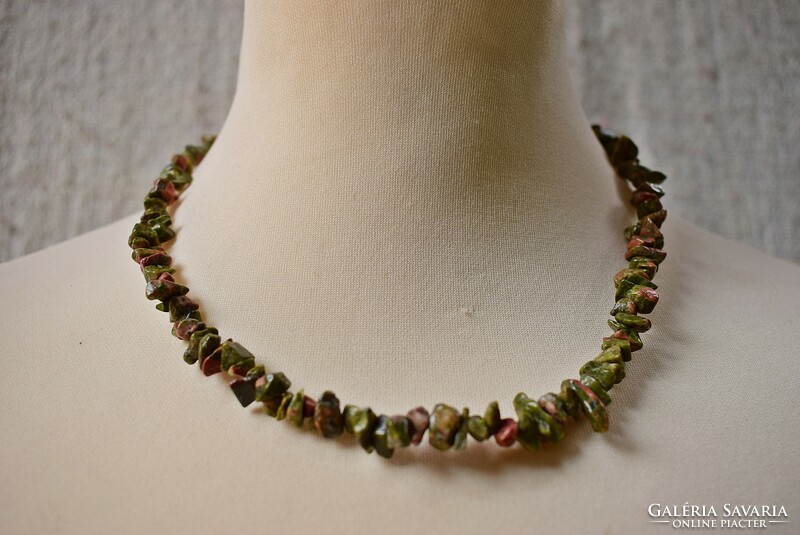 Old necklace and bracelet 45 cm with colorful semi-precious stone beads