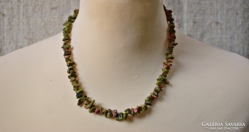 Old necklace and bracelet 45 cm with colorful semi-precious stone beads