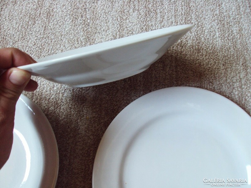 Porcelán régi tányér, tányérok 3 db