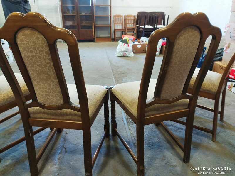 4 upholstered chairs