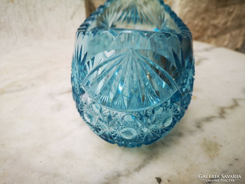 Polished crystal glass for a beautiful colorful blue table