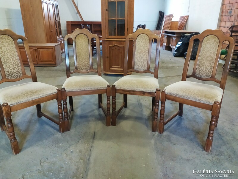 4 upholstered chairs