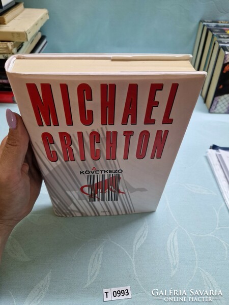 T0993 Michael Chrichton  A következő