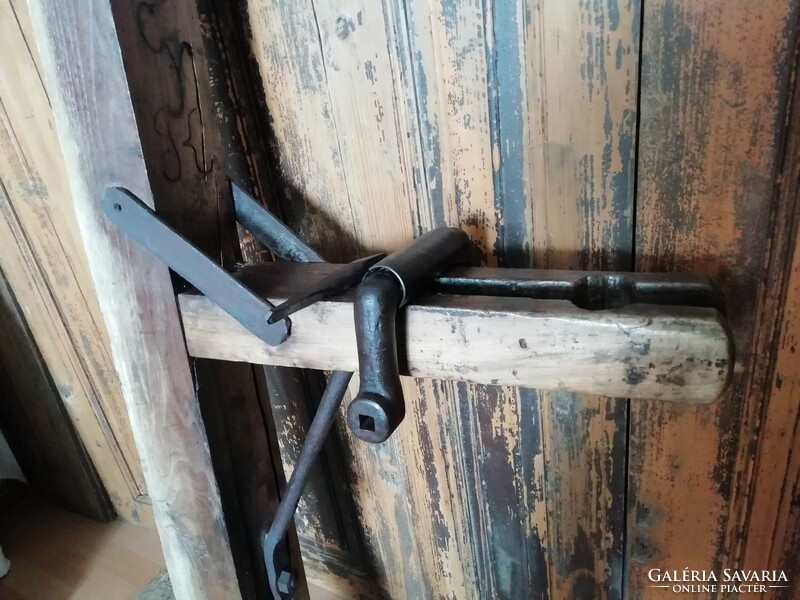 Wheelwright, bogan or blacksmith's drill, with oak and wrought iron parts, a solid industrial tool