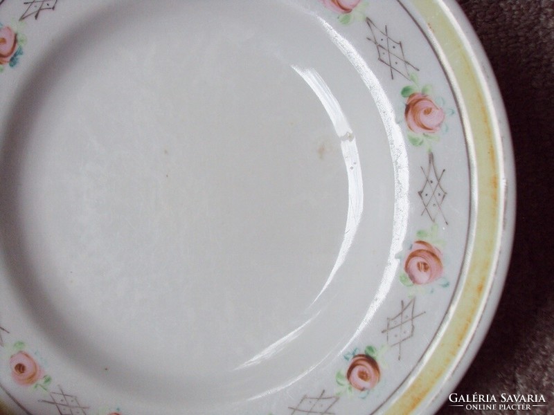 Porcelán régi fali tányér falra akasztható virág mintás