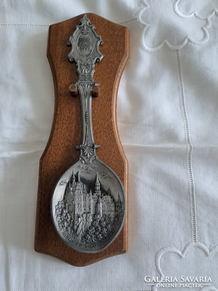 Metal - 1992. Numbered pewter spoon, with hardwood holder, 20 x 7 cm - German