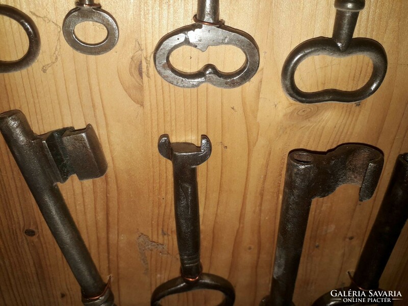 Old wrought iron keys / 17 pcs.