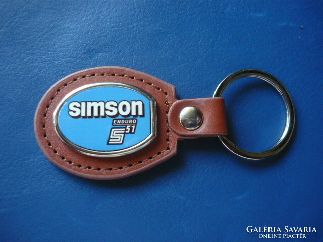 Simson enduro s51 (motorcycle) oval metal key ring on a leather base!